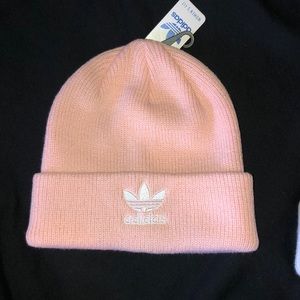 ❄️Women Adidas Original Trefoil Beanie❄️